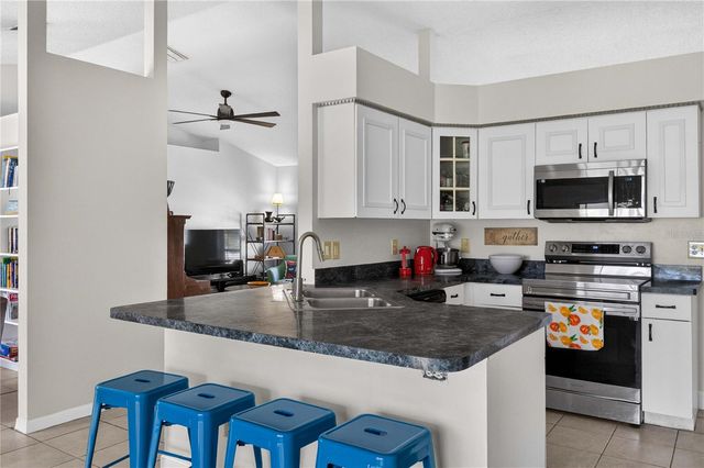 2562 TRAVIDA DRIVE, Deltona, FL 32738