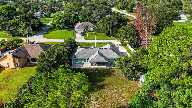 2562 TRAVIDA DRIVE, Deltona, FL 32738