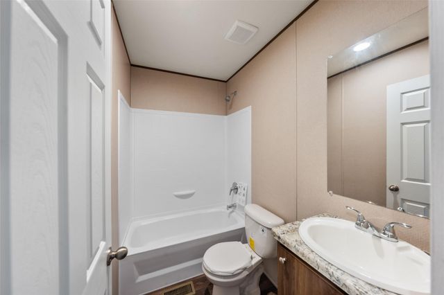 283 W Lone Oak, Onalaska, TX 77360