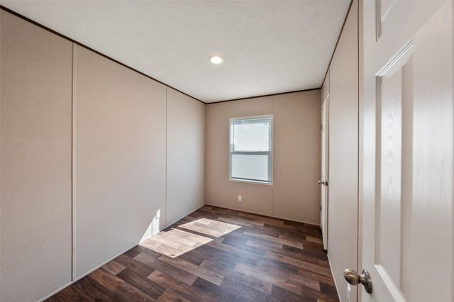 283 W Lone Oak, Onalaska, TX 77360