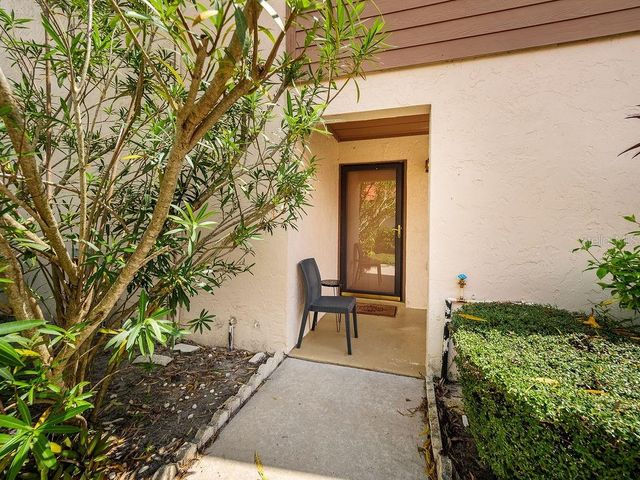 6500 DRAW LANE 81, Sarasota, FL 34238
