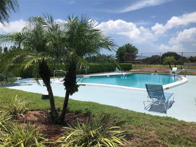 6500 DRAW LANE 81, Sarasota, FL 34238