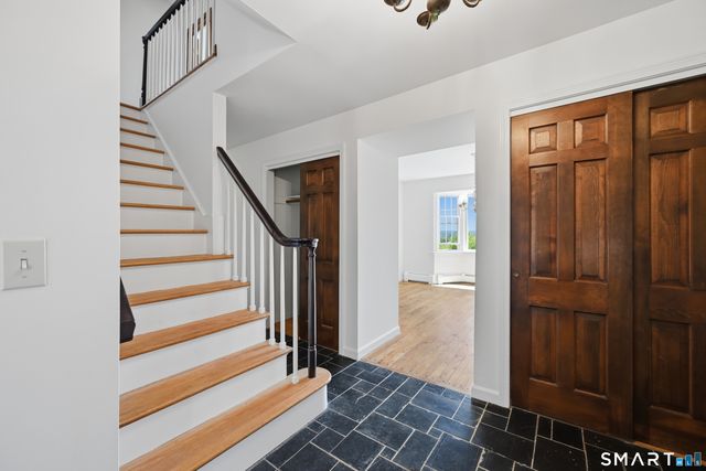 15 Valley View Road, Newtown, CT 06470