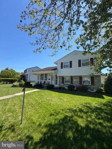36 LATIMER WAY, Burlington, NJ 08016