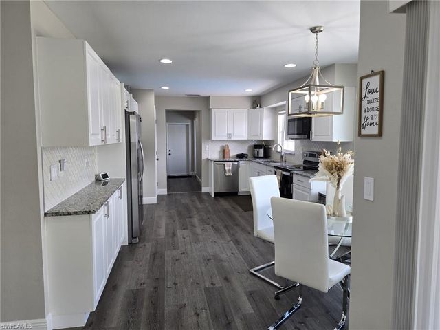 112 ROWLAND RD, Lehigh Acres, FL 33936