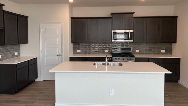 9528 Bently Boulevard, Aubrey, TX 76227
