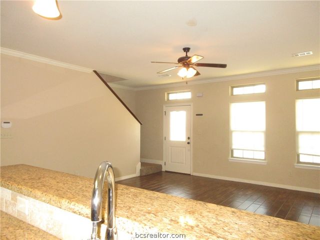 405 A Ash Street, College Station, TX 77840