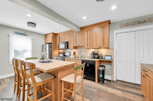 22 Glenridge Rd, West Milford Twp., NJ 07421