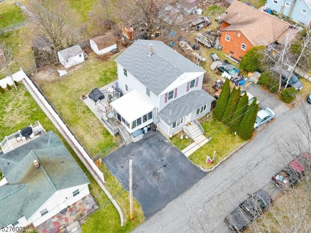 22 Glenridge Rd, West Milford Twp., NJ 07421