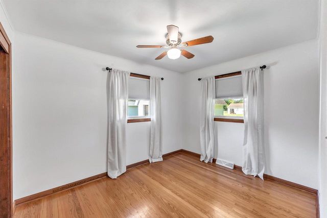 1237 N LOCUST STREET, Green Bay, WI 54303