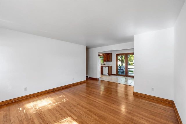 1237 N LOCUST STREET, Green Bay, WI 54303