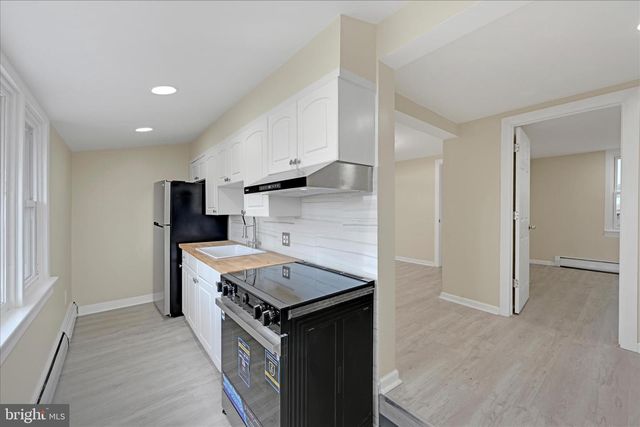 1904 LEINBAUGH AVE, Lebanon, PA 17042