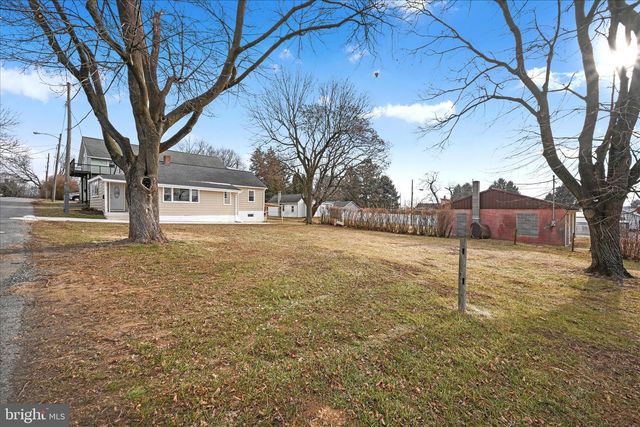 1904 LEINBAUGH AVE, Lebanon, PA 17042