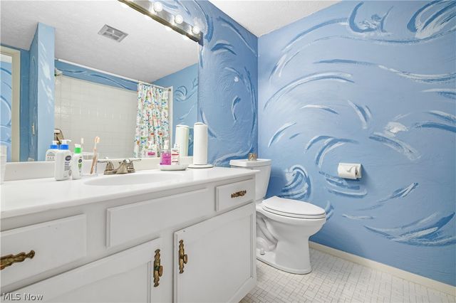 186 Court Drive 105, Fairlawn, OH 44333