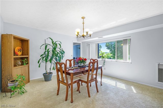 186 Court Drive 105, Fairlawn, OH 44333
