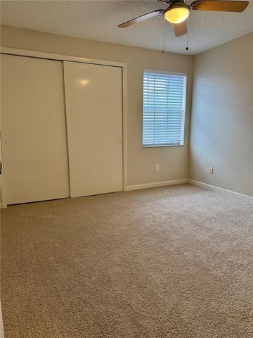 3819 N OAK DRIVE I42, Tampa, FL 33611