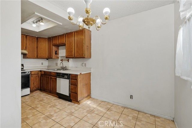 1197 E 9th Street 4, Pomona, CA 91766