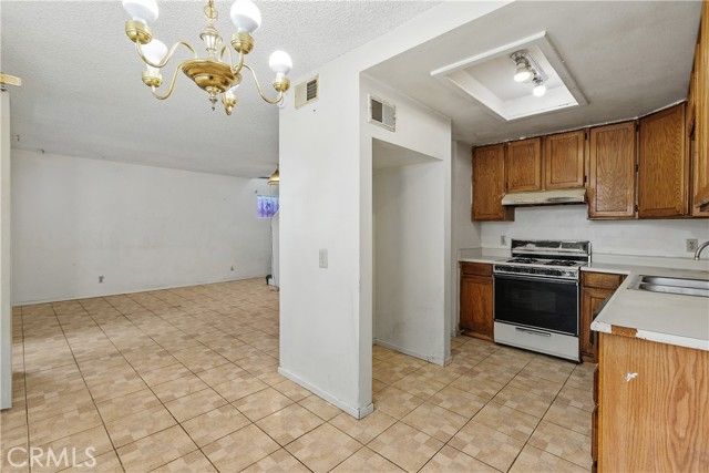 1197 E 9th Street 4, Pomona, CA 91766