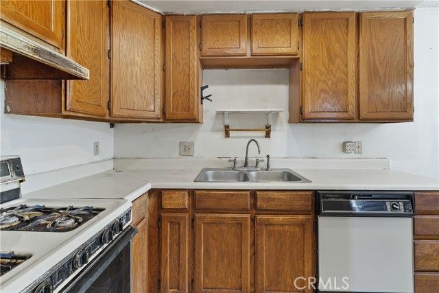 1197 E 9th Street 4, Pomona, CA 91766