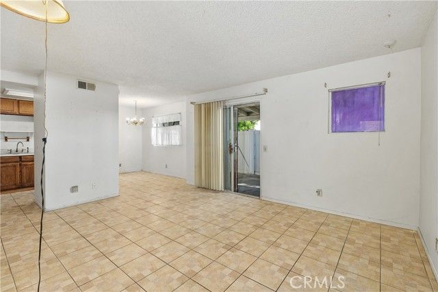 1197 E 9th Street 4, Pomona, CA 91766