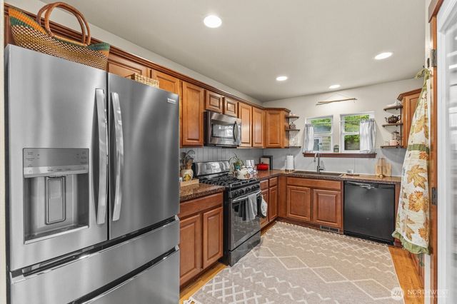28602 74th Drive NW, Stanwood, WA 98292