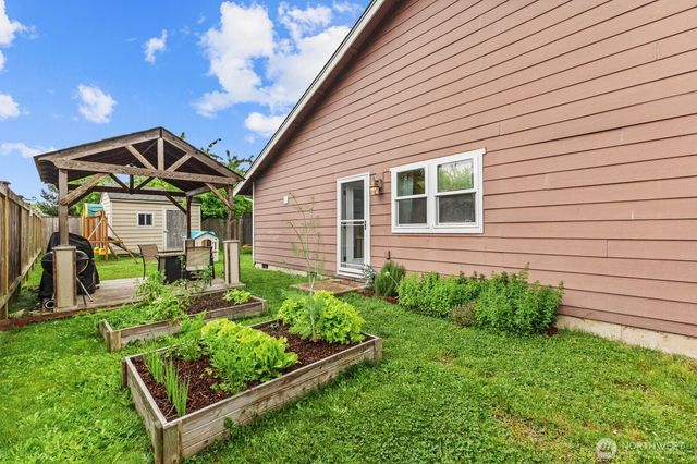 28602 74th Drive NW, Stanwood, WA 98292