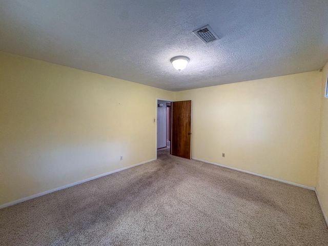 229 Hickory Drive, Huntsville, TX 77340