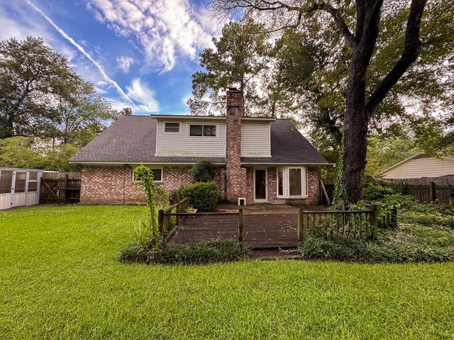 229 Hickory Drive, Huntsville, TX 77340