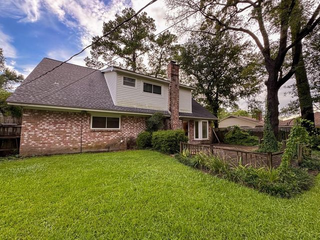 229 Hickory Drive, Huntsville, TX 77340