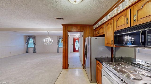 126 Apollo Circle, Archdale, NC 27263