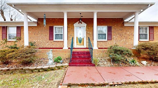 126 Apollo Circle, Archdale, NC 27263