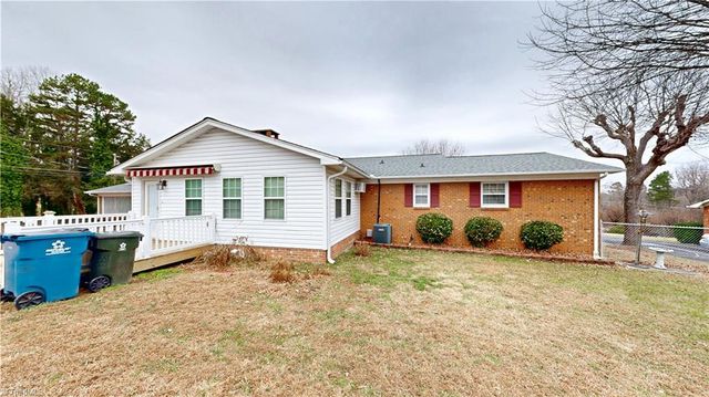 126 Apollo Circle, Archdale, NC 27263