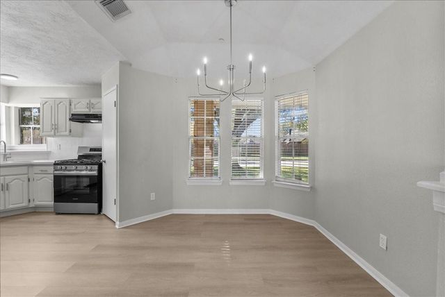 804 Buckingham Drive, Friendswood, TX 77546