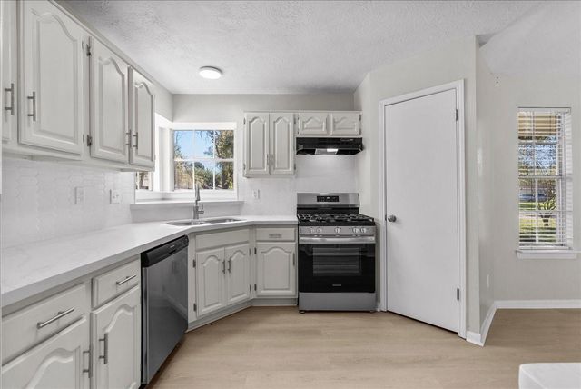 804 Buckingham Drive, Friendswood, TX 77546