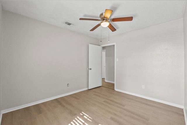 804 Buckingham Drive, Friendswood, TX 77546