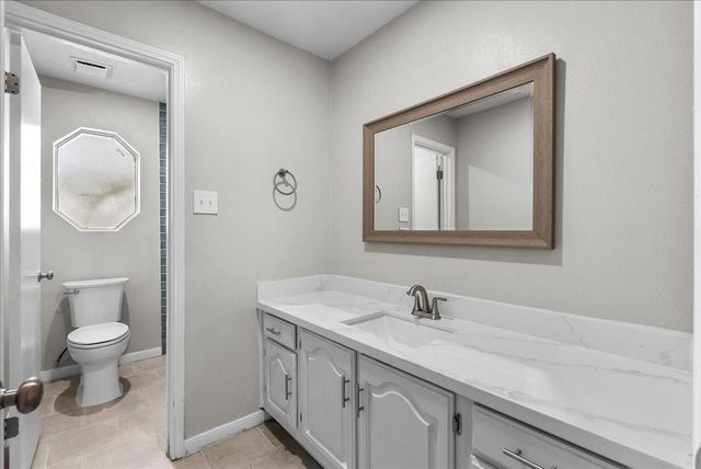 804 Buckingham Drive, Friendswood, TX 77546