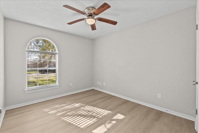 804 Buckingham Drive, Friendswood, TX 77546