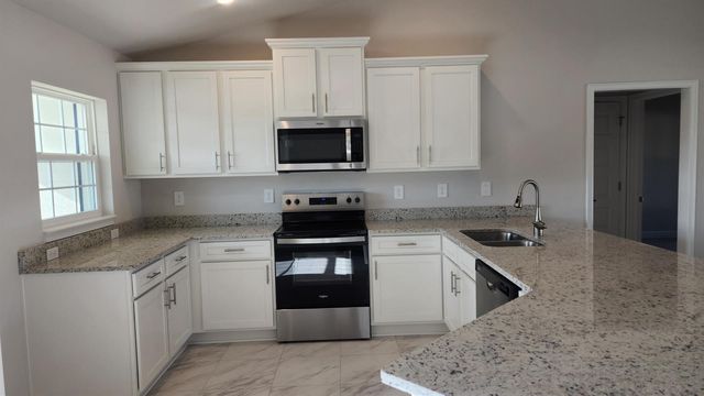 2049 SW Bayshore Boulevard, Port St. Lucie, FL 34984