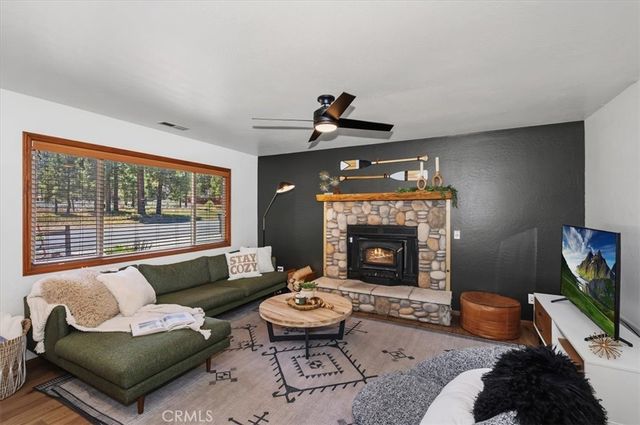 42698 Fox Farm, Big Bear Lake, CA 92315