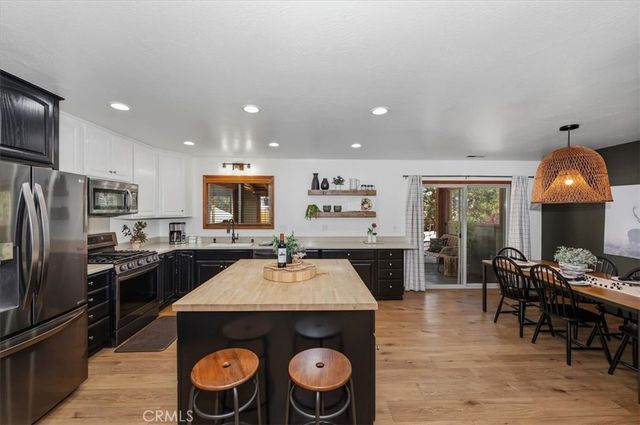 42698 Fox Farm, Big Bear Lake, CA 92315
