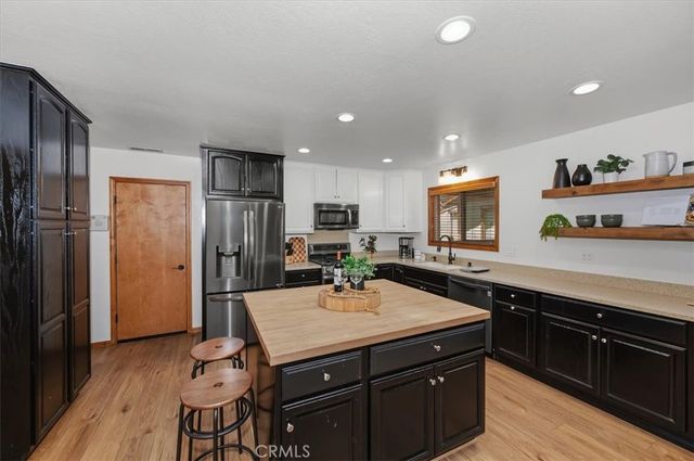 42698 Fox Farm, Big Bear Lake, CA 92315