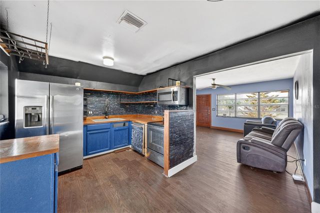 6031 W. RIDGEWOOD AVENUE, Orlando, FL 32835