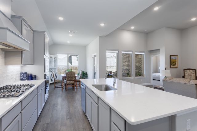 1112 Diamond Dove Drive, Little Elm, TX 75068