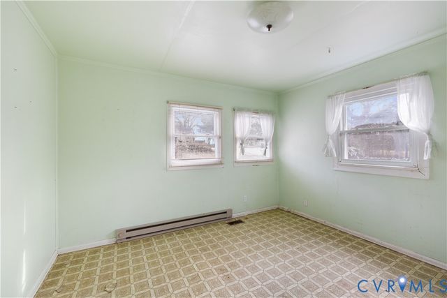 1207 Osborn Rd, Farmville, VA 23901