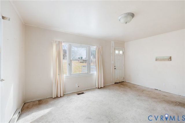 1207 Osborn Rd, Farmville, VA 23901