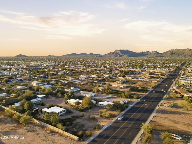 474 N IRONWOOD Drive, Apache Junction, AZ 85120