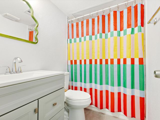 6702 Umphress Road, Dallas, TX 75217