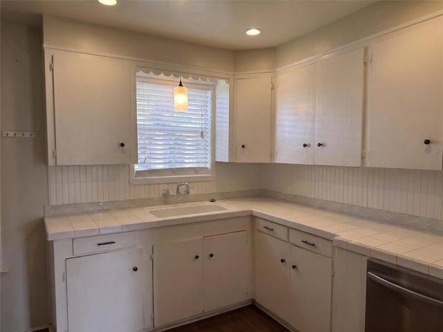 2313 Avenue L, Rosenberg, TX 77471