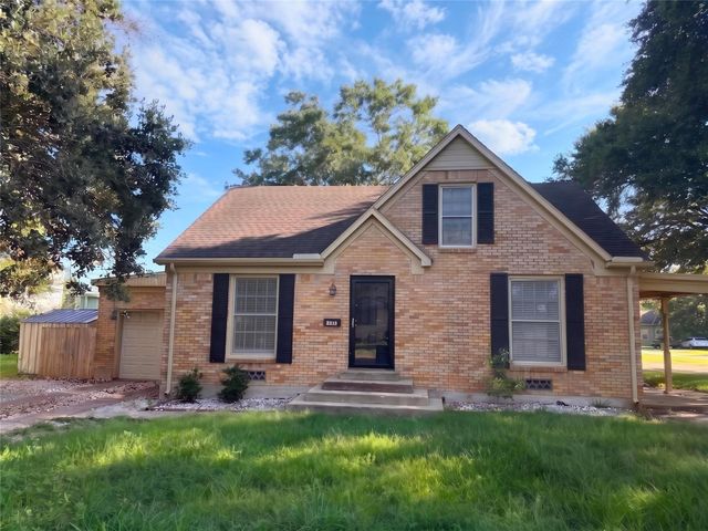 2313 Avenue L, Rosenberg, TX 77471