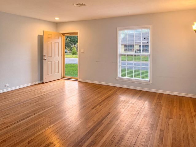 2313 Avenue L, Rosenberg, TX 77471
